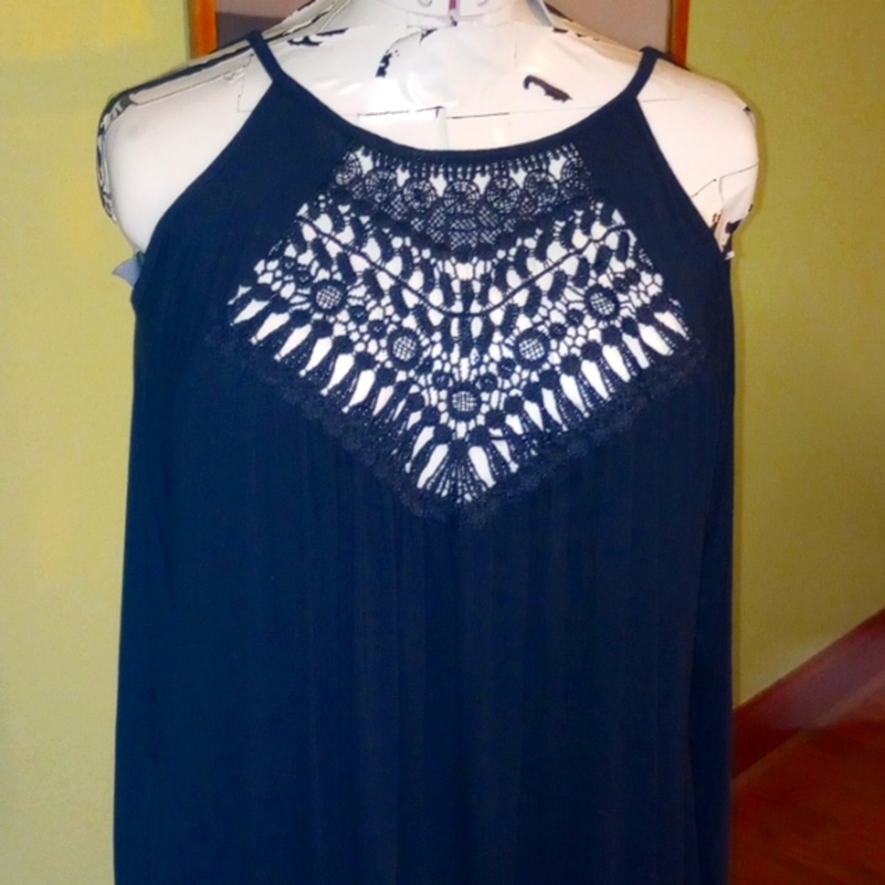 Miholl Cold Shoulder Zig Zag hem;Adorable Blouse,Labeled XXL But Smaller,NWT